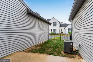 303 Estate Dr, Mechanicsburg, PA 17055 - Photo 20