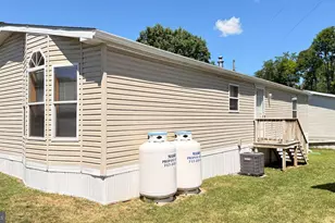43 Trudy Cir, Mechanicsburg, PA 17050 - Photo 2