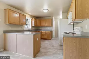 2 Forgedale Dr, Carlisle, PA 17015 - Photo 14
