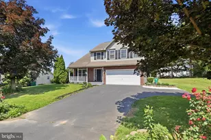 2 Forgedale Dr, Carlisle, PA 17015 - Photo 4