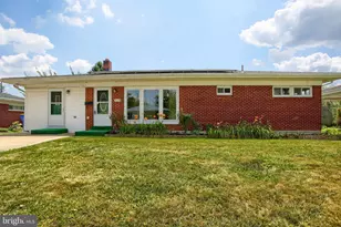 3419 Bedford Dr, Camp Hill, PA 17011 - Photo 2