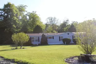 2827 Shippensburg Rd, Biglerville, PA 17307 - Photo 2