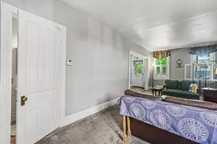 215 Walnut St, Carlisle, PA 17013 - Photo 6
