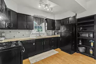 215 Walnut St, Carlisle, PA 17013 - Photo 12