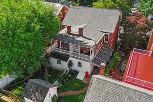 215 Walnut St, Carlisle, PA 17013 - Photo 2