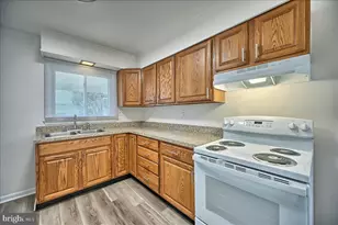 22 Chestnut St, Camp Hill, PA 17011 - Photo 6