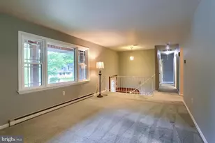 517 Lamp Post Ln, Camp Hill, PA 17011 - Photo 6