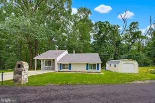1607 Holtz Rd, Enola, PA 17025 - Photo 2