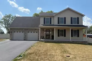 17 Pennsboro Dr, Enola, PA 17025 - Photo 1