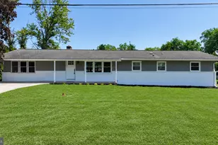 21 East St, Mount Holly Springs, PA 17065 - Photo 2