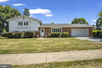 306 E Elmwood Avenue, Mechanicsburg, PA 17055 - Photo 2