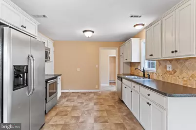 1704 Wyndham Road, Camp Hill, PA 17011 - Photo 6