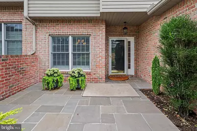 12 Crain Circle, Lemoyne, PA 17043 - Photo 2