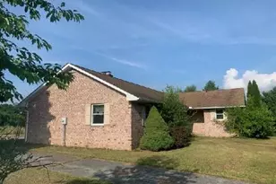 1060 Roxbury Rd, Newburg, PA 17240 - Photo 2