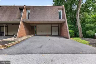 620 Cedar Ridge Ln, Mechanicsburg, PA 17055 - Photo 1