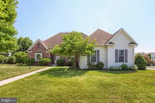 5127 Jennifer Cir, Mechanicsburg, PA 17050 - Photo 1