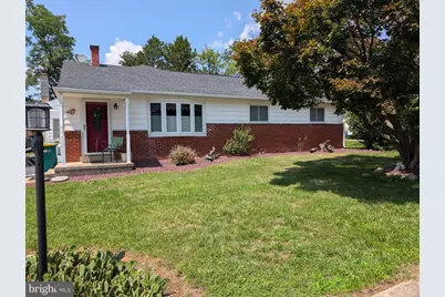 17 Dulles Drive W, Camp Hill, PA 17011 - Photo 1