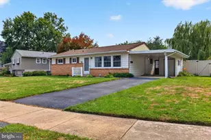 134 Yorkshire Dr, Mechanicsburg, PA 17055 - Photo 2