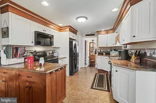 32 Parsonage St, Newville, PA 17241 - Photo 4
