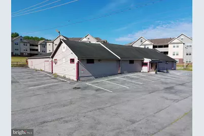 100 Hot Point Avenue, Shippensburg, PA 17257 - Photo 4