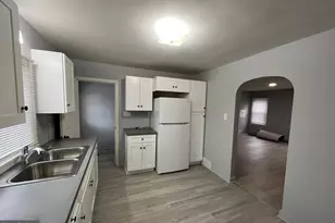 560 W North St, Carlisle, PA 17013 - Photo 8