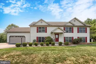 10 David Glenn Dr, Carlisle, PA 17015 - Photo 1