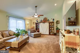 10 David Glenn Dr, Carlisle, PA 17015 - Photo 4