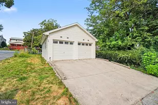 145 S 32nd St, Camp Hill, PA 17011 - Photo 2