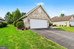 85 Northview Dr, Mechanicsburg, PA 17050 - Photo 2