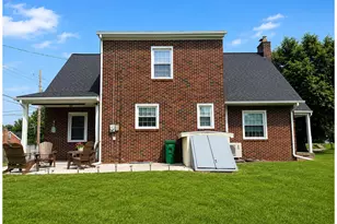 936 N Pitt St, Carlisle, PA 17013 - Photo 2