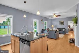 1198 Park Pl, Mechanicsburg, PA 17055 - Photo 12