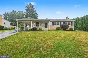 15 Pocono Dr, Mechanicsburg, PA 17055 - Photo 2