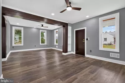 283 N Locust Point Road, Mechanicsburg, PA 17050 - Photo 2