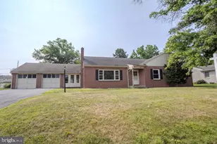 626 Charles St, Shippensburg, PA 17257 - Photo 1