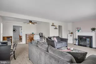 630 Allenview Dr, Mechanicsburg, PA 17055 - Photo 6