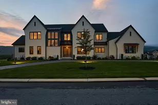 8 Sailfish Dr, Mechanicsburg, PA 17050 - Photo 1