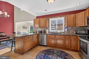 505 S College St, Carlisle, PA 17013 - Photo 12
