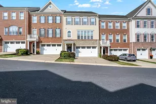 8 Indiana Cir, Lemoyne, PA 17043 - Photo 6