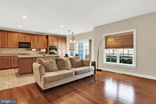 8 Indiana Cir, Lemoyne, PA 17043 - Photo 12