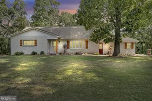 11 Wagner Dr, Mechanicsburg, PA 17050 - Photo 2