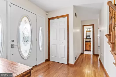 64 S Pin Oak Drive, Boiling Springs, PA 17007 - Photo 6