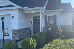 11 Group Ct, Mount Holly Springs, PA 17065 - Photo 2