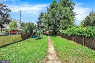 606 N West St, Carlisle, PA 17013 - Photo 26