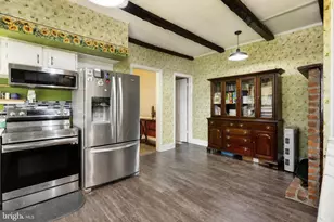 606 N West St, Carlisle, PA 17013 - Photo 8