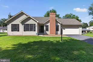 530 Fairway Dr, Camp Hill, PA 17011 - Photo 1