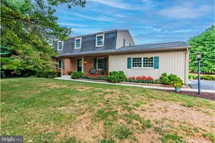 50 Wedgewood Dr, Carlisle, PA 17015 - Photo 4