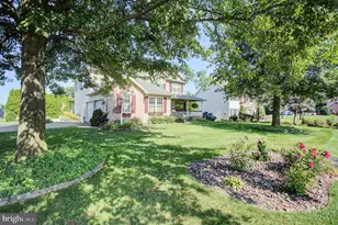237 Hickory Ln, Shippensburg, PA 17257 - Photo 4