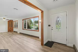 224 Avon Dr, Carlisle, PA 17013 - Photo 2