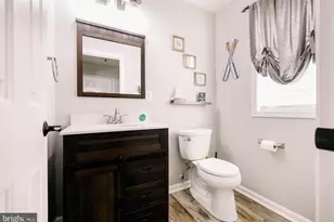 3 Sussex Dr, Carlisle, PA 17013 - Photo 6