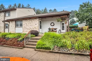 54 Drexel Pl, New Cumberland, PA 17070 - Photo 2
